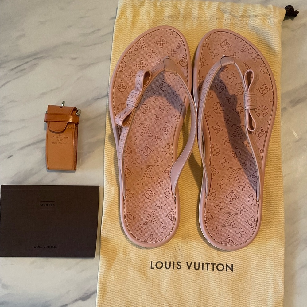 Louis Vuitton Ipanema Thong Sandal Size 38